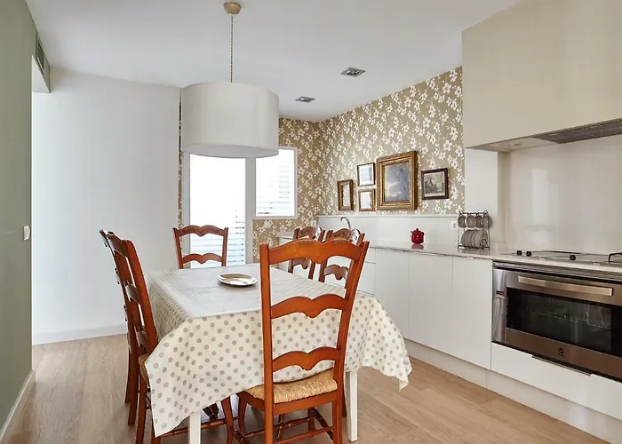 Tibula Teatro Parking